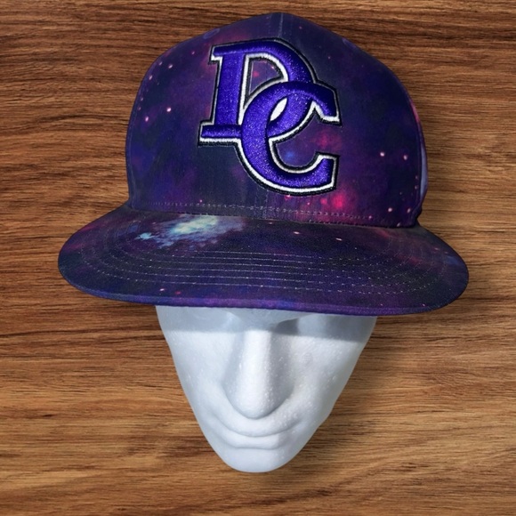 DC Galaxy Print Cap - Picture 9 of 9